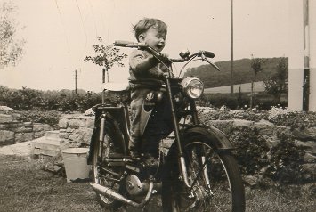 Ich 1961 auf Hercules Renner